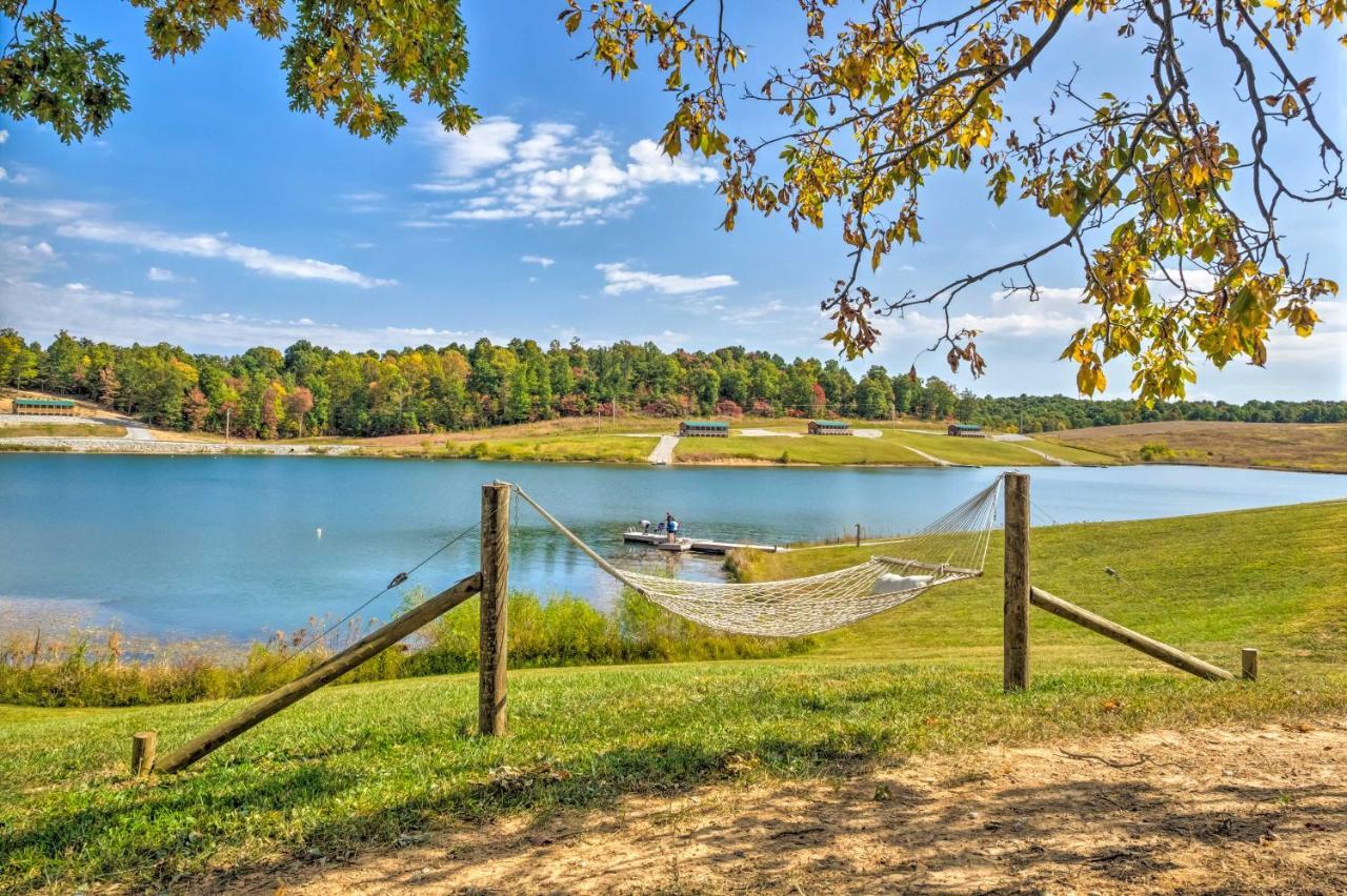 Vila Cozy Lakefront Cabin With On-Site Waterfall And Hiking Cub Run Exteriér fotografie